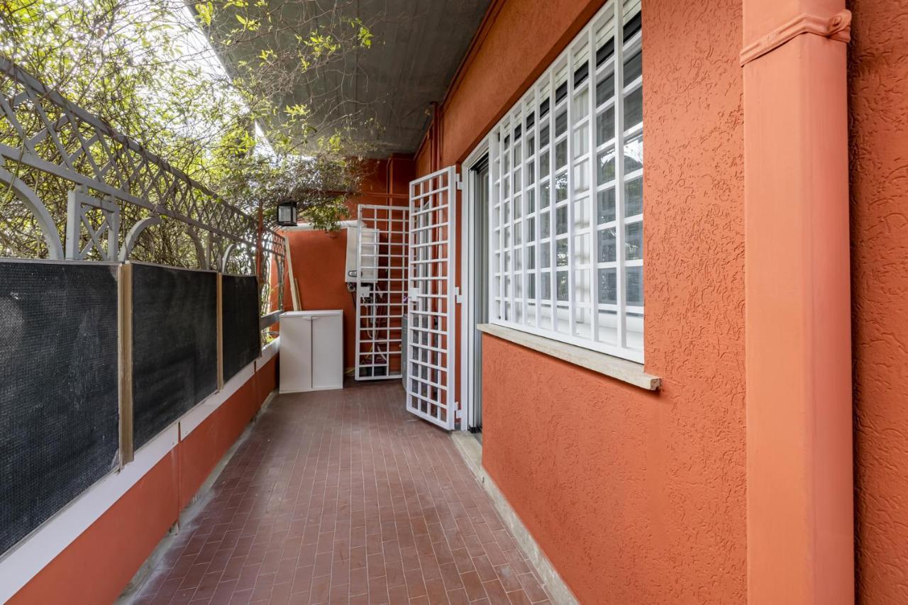 Luminoso Appartamento Con Terrazzo A La Storta Ρώμη Εξωτερικό φωτογραφία